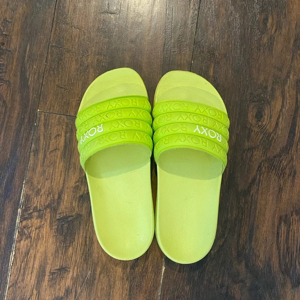 Green Roxy sandals - Picture 2 of 5